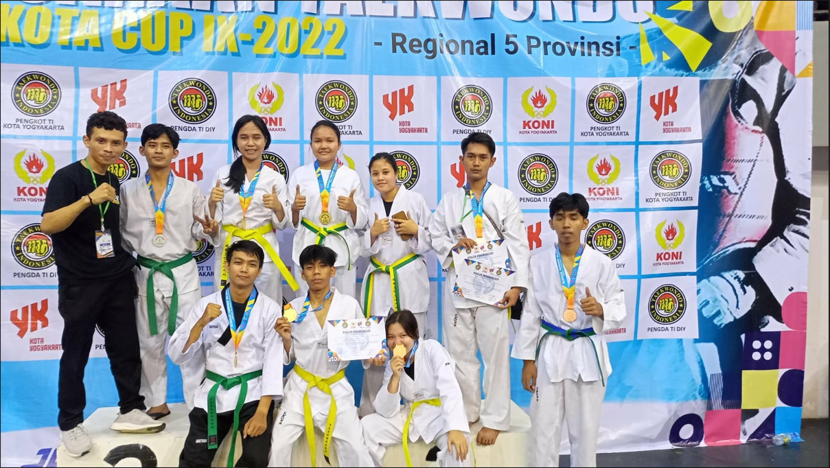 Divisi Taekwondo UKM Olahraga Universitas Respati Yogyakarta Berprestasi dari Tinggkat Nasional Hingga Internasional