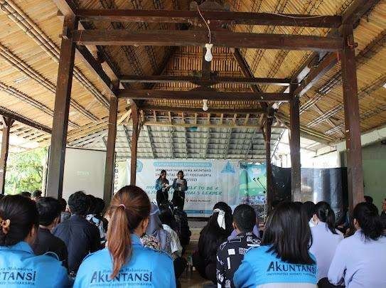 Membentuk Jiwa Kepemimpinan yang Berkarakter dan Berbudaya melalui Latihan Dasar Kepemimpinan (LDK) Prodi Akuntansi Universitas Respati Yogyakarta