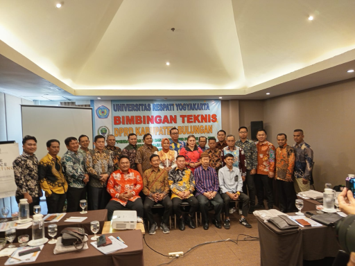 UNRIYO FASILITASI BIMTEK DPRD POLEWALI MANDAR